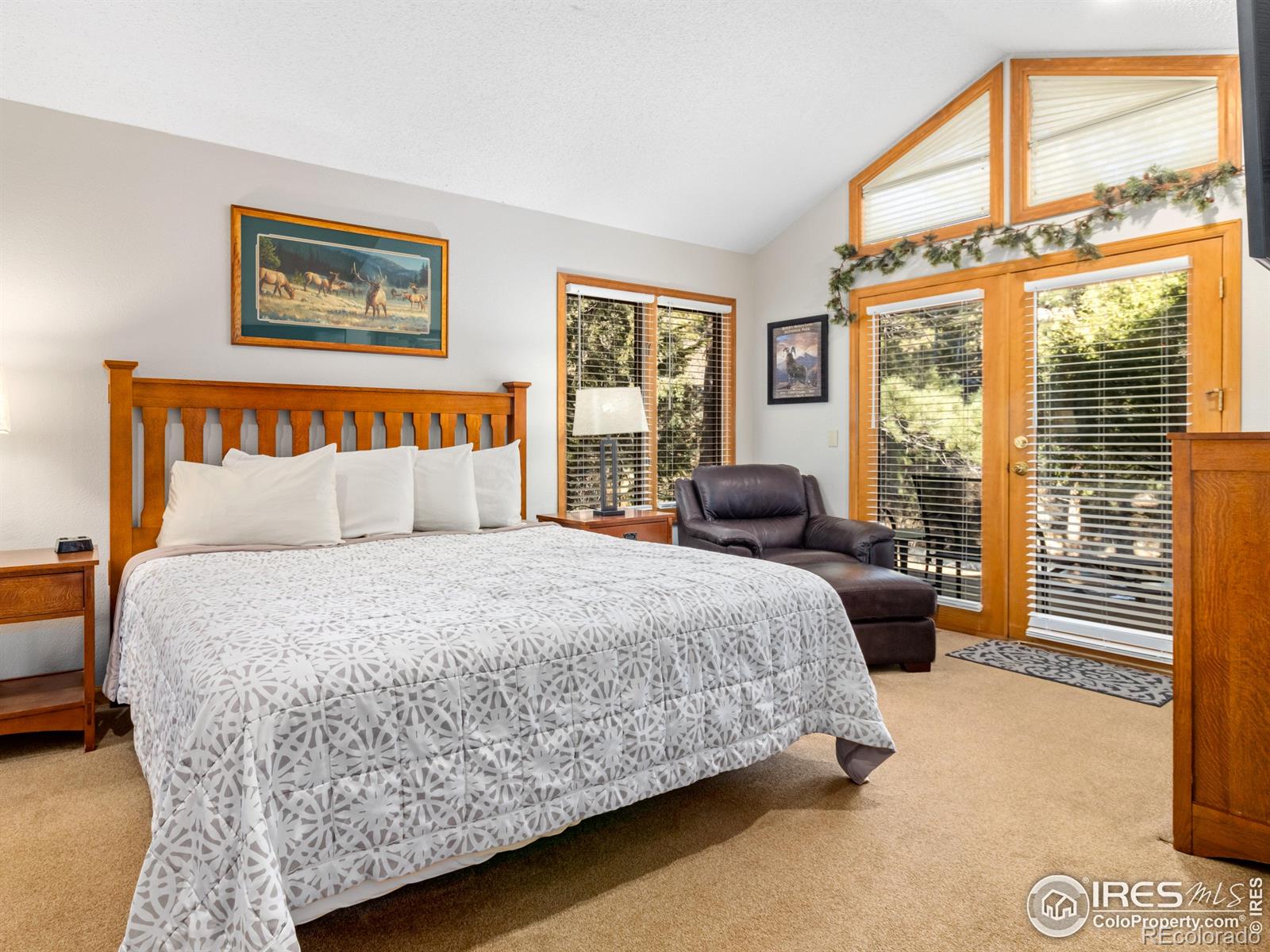 525 Fall River Lane Unit: 4