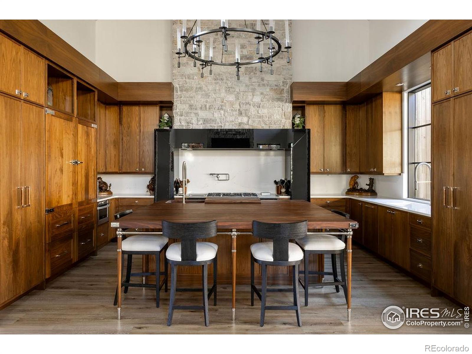 762 Harts Gardens Lane