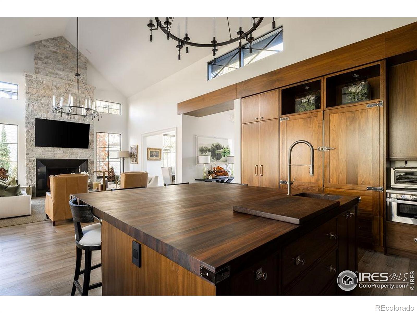 762 Harts Gardens Lane