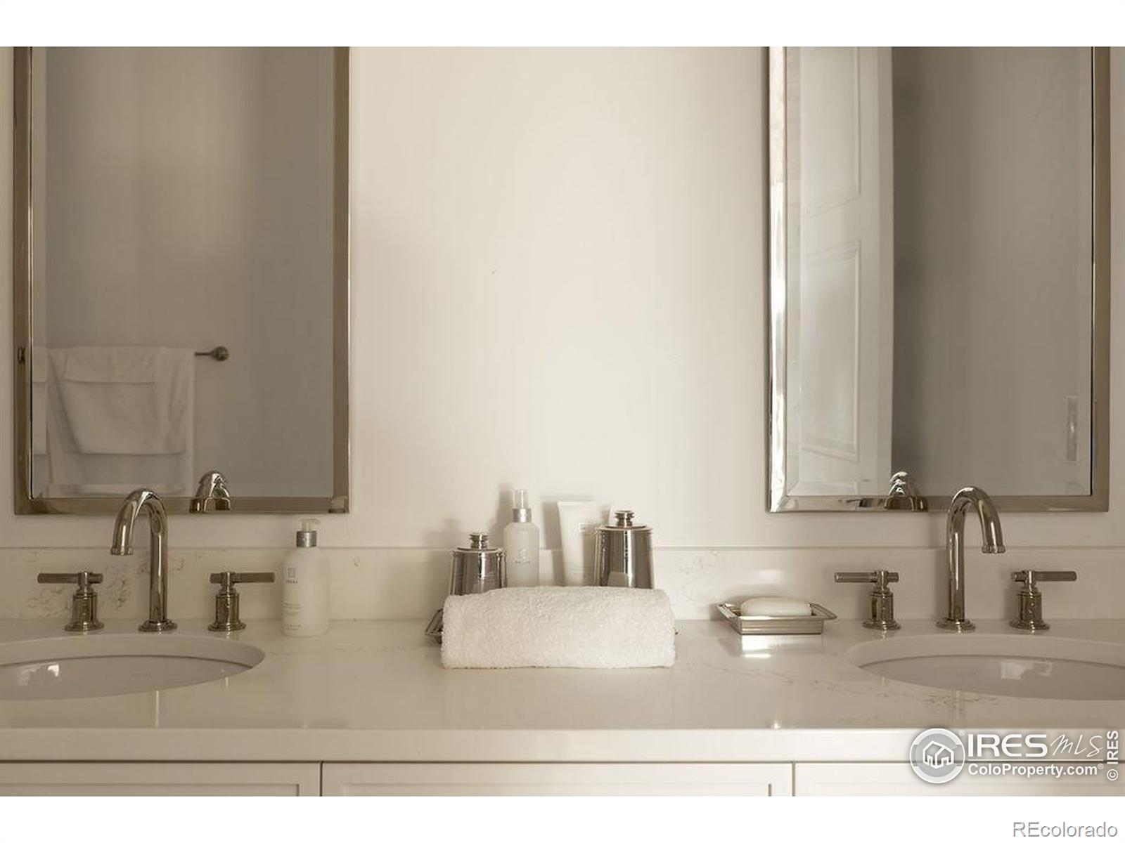 762 Harts Gardens Lane