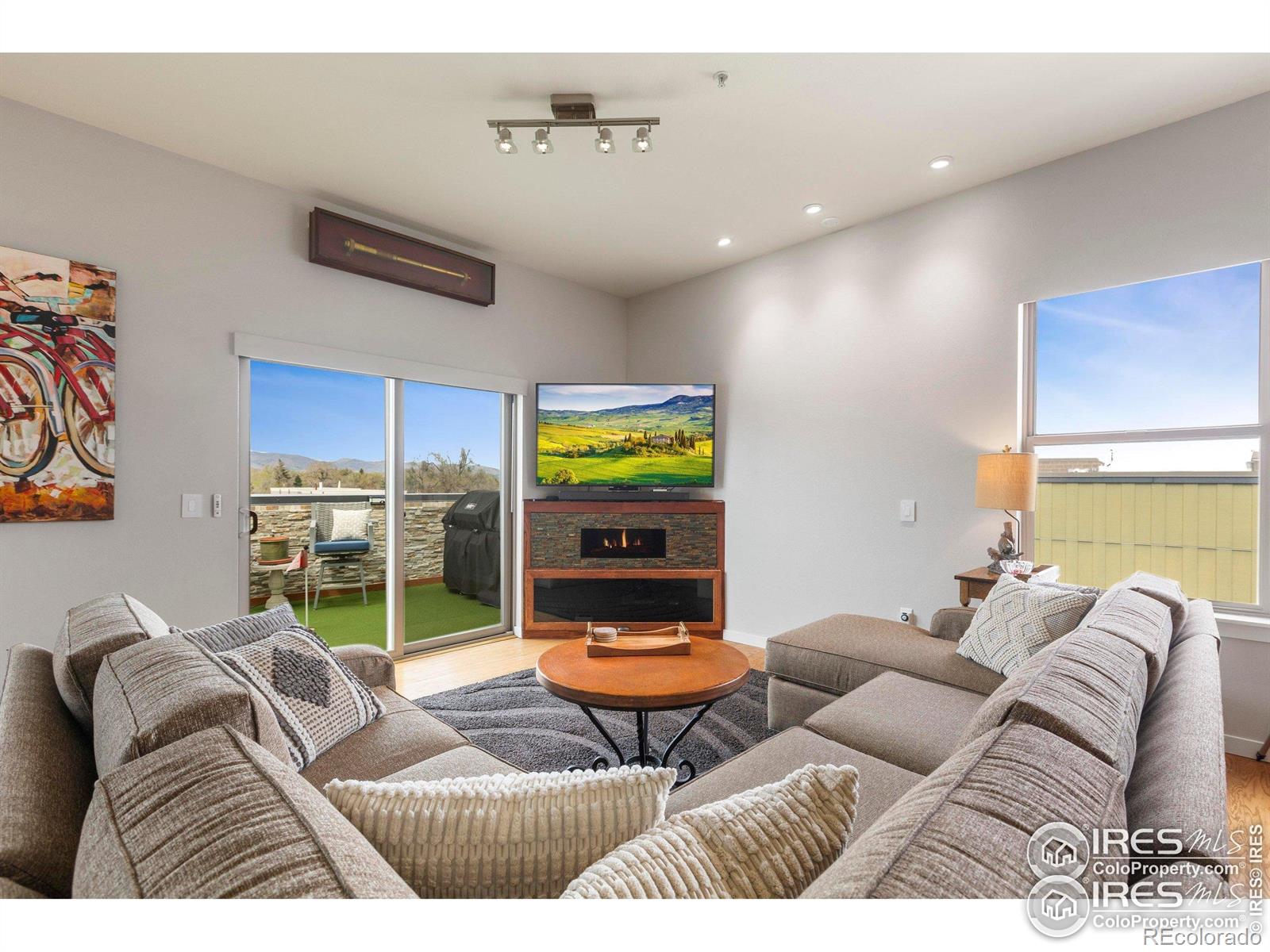 204 Maple Street Unit: 401