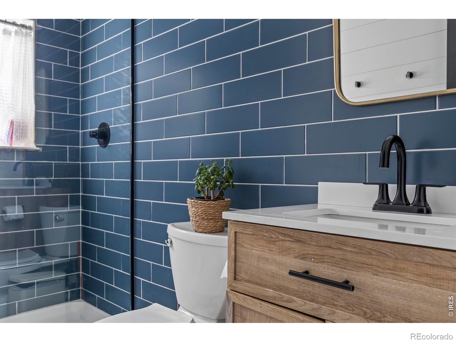 1505 W Prospect Road