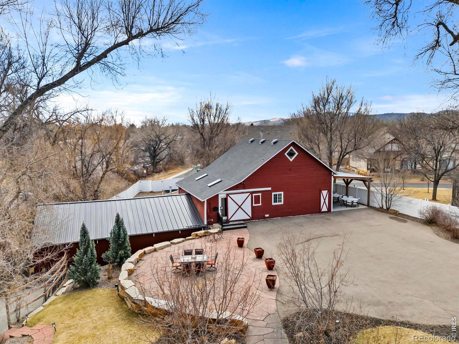 1505 W Prospect Road