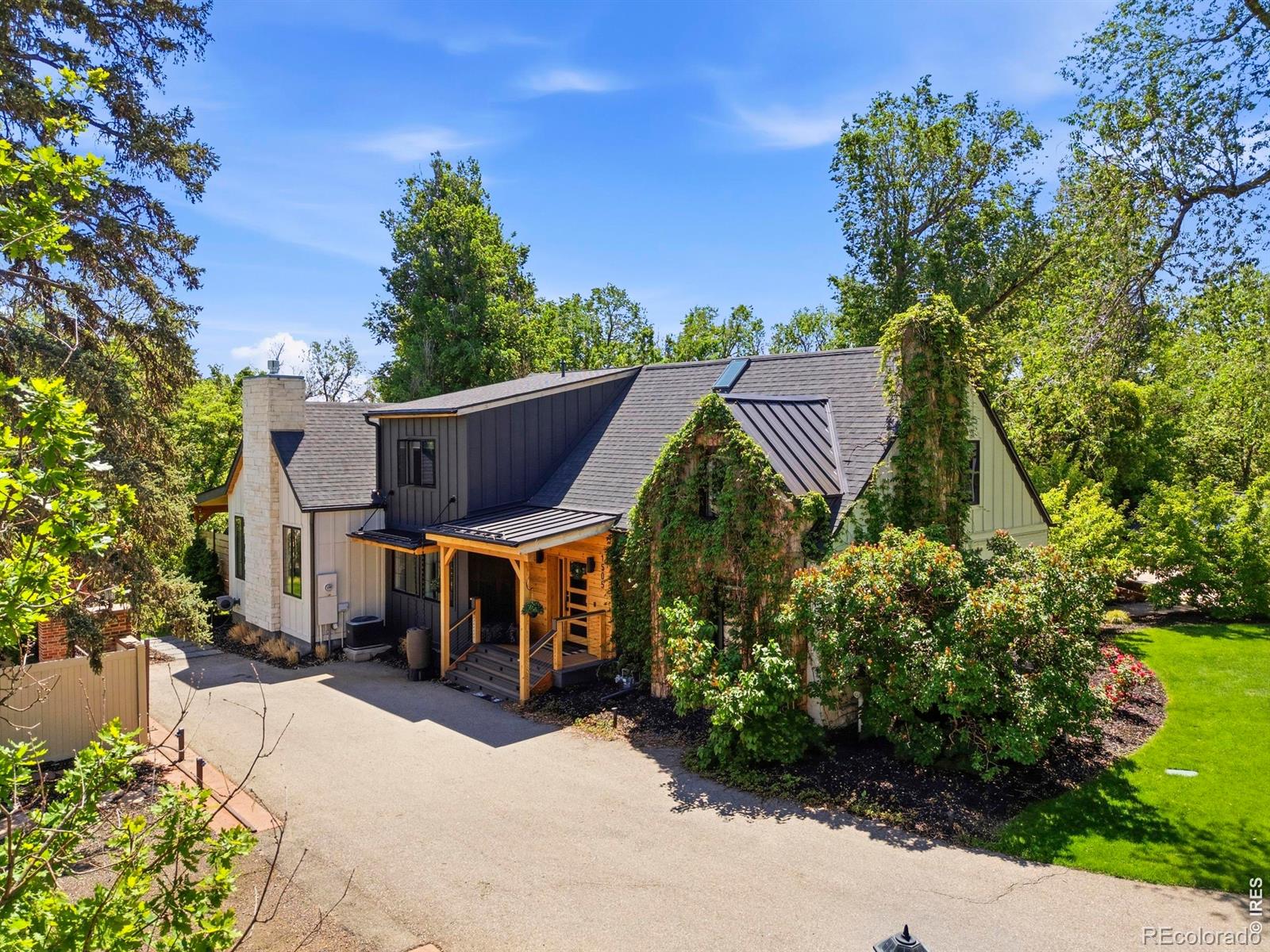 1505 W Prospect Road