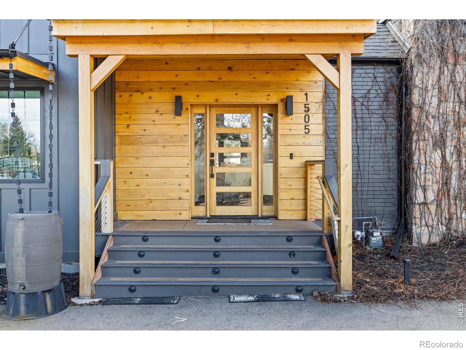 1505 W Prospect Road