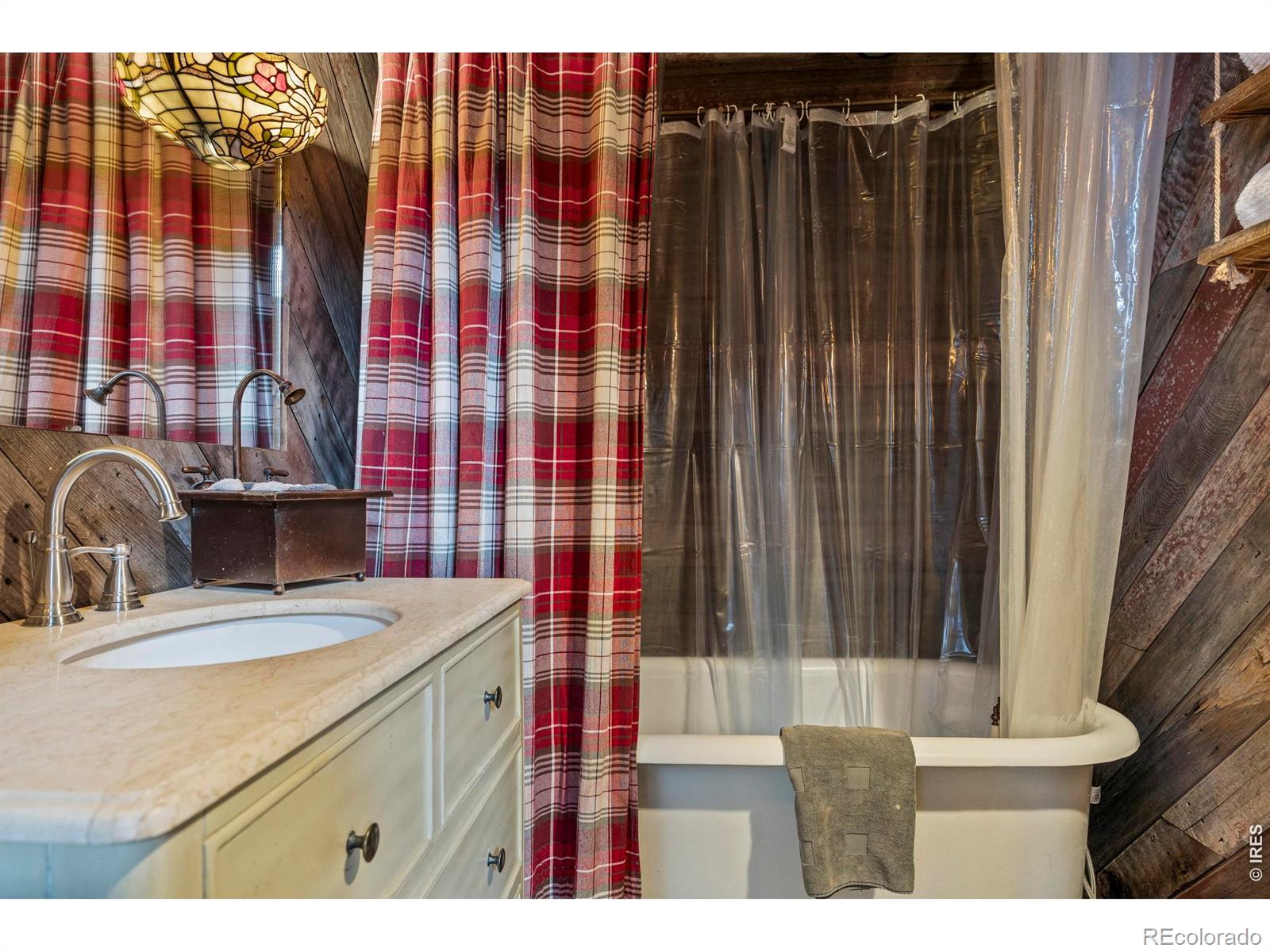 1505 W Prospect Road