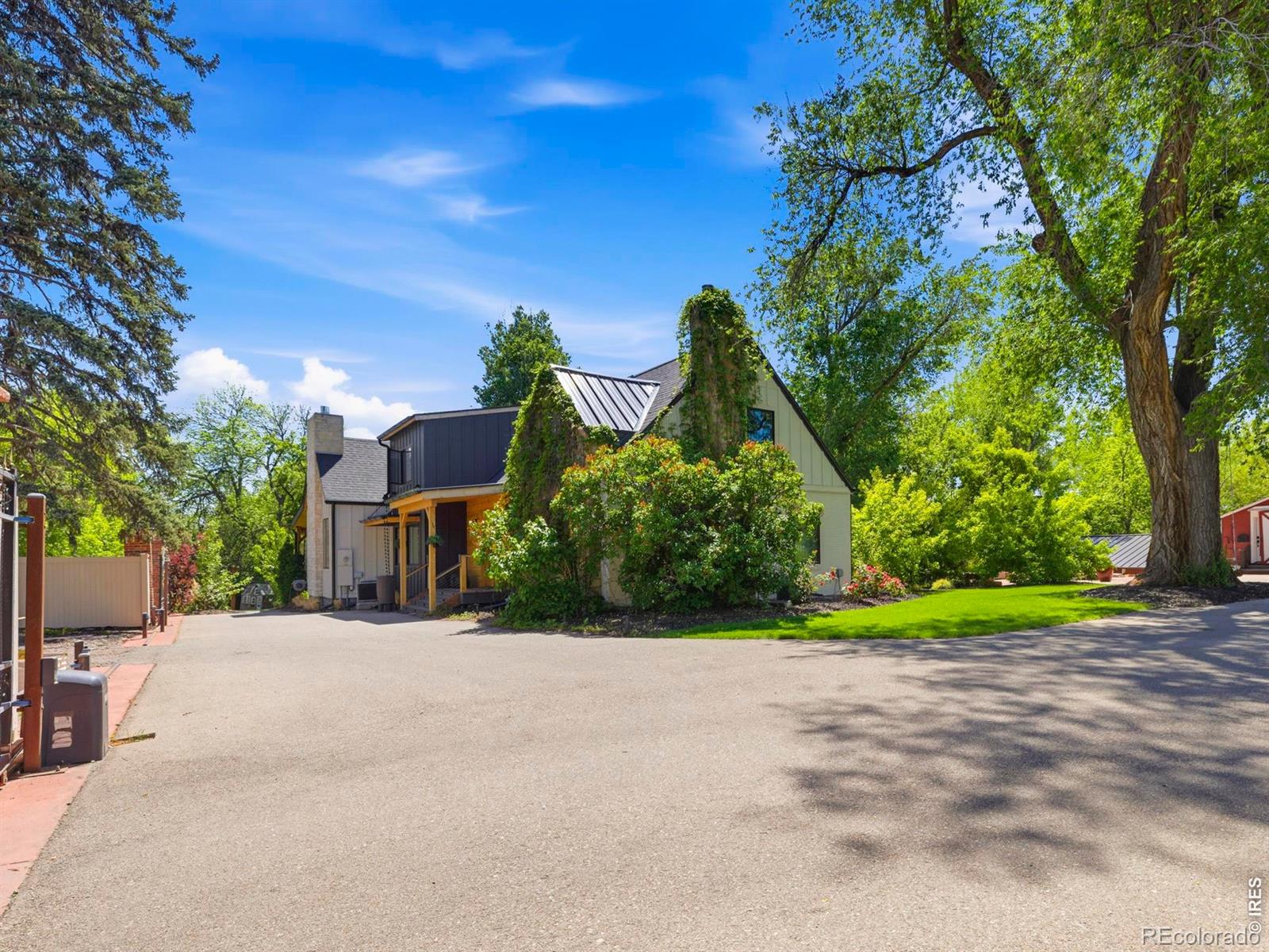 1505 W Prospect Road