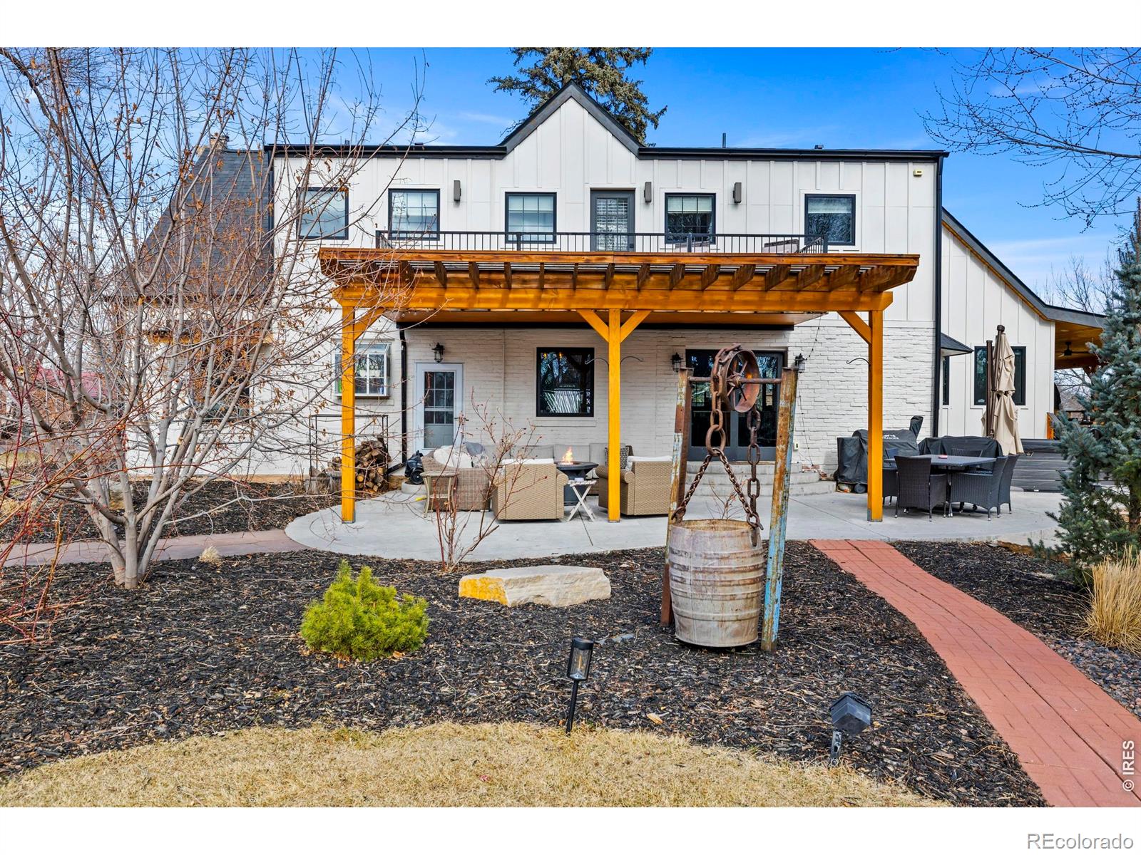 1505 W Prospect Road