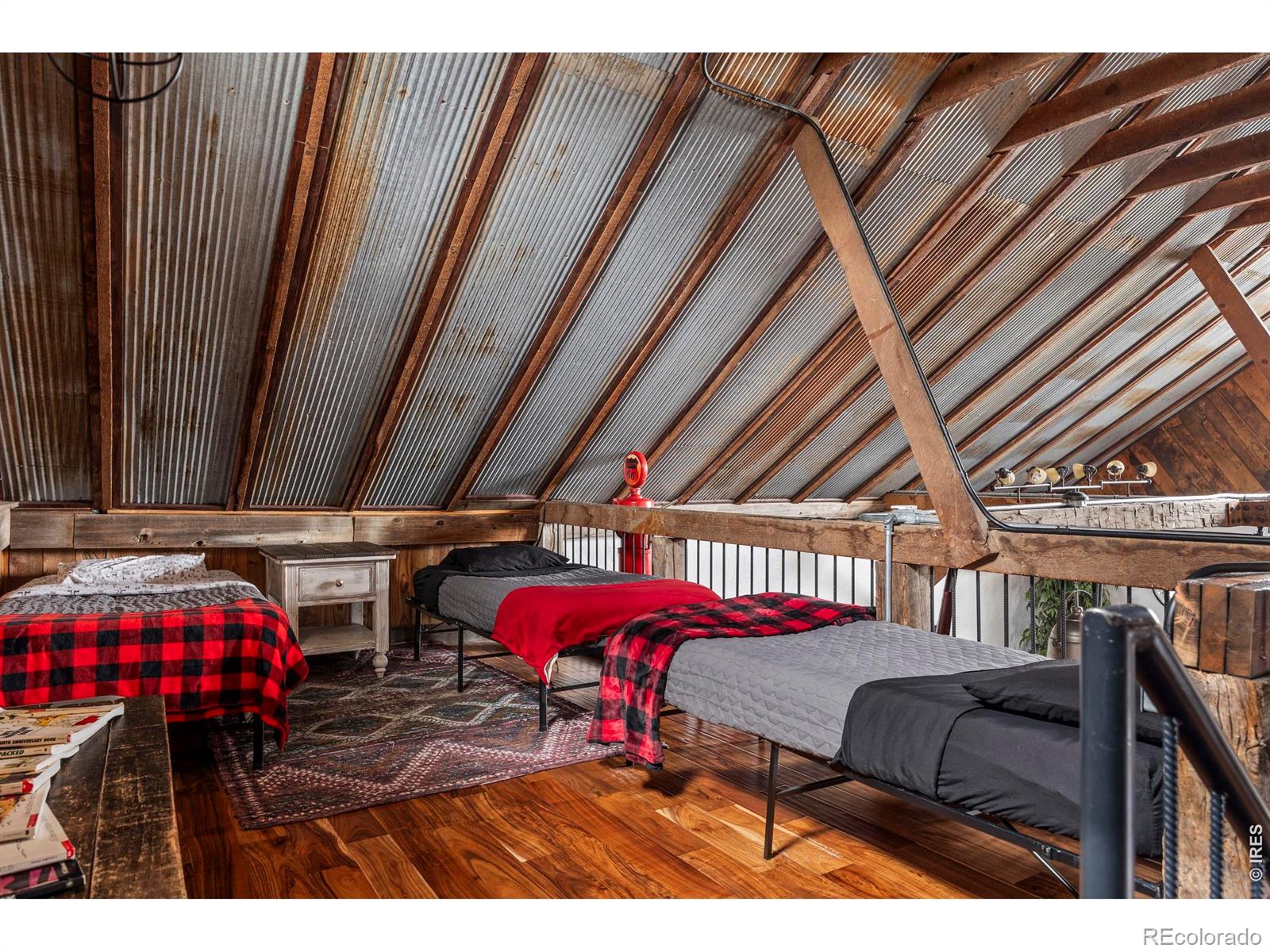 1505 W Prospect Road