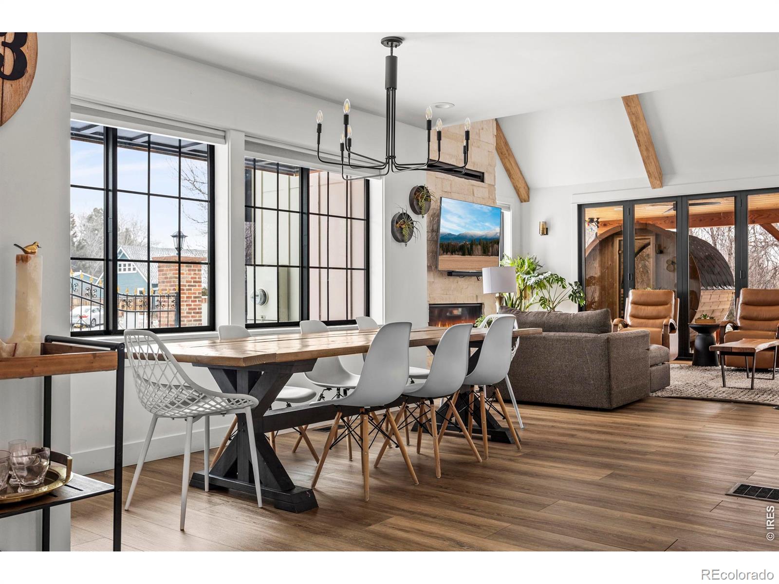 1505 W Prospect Road