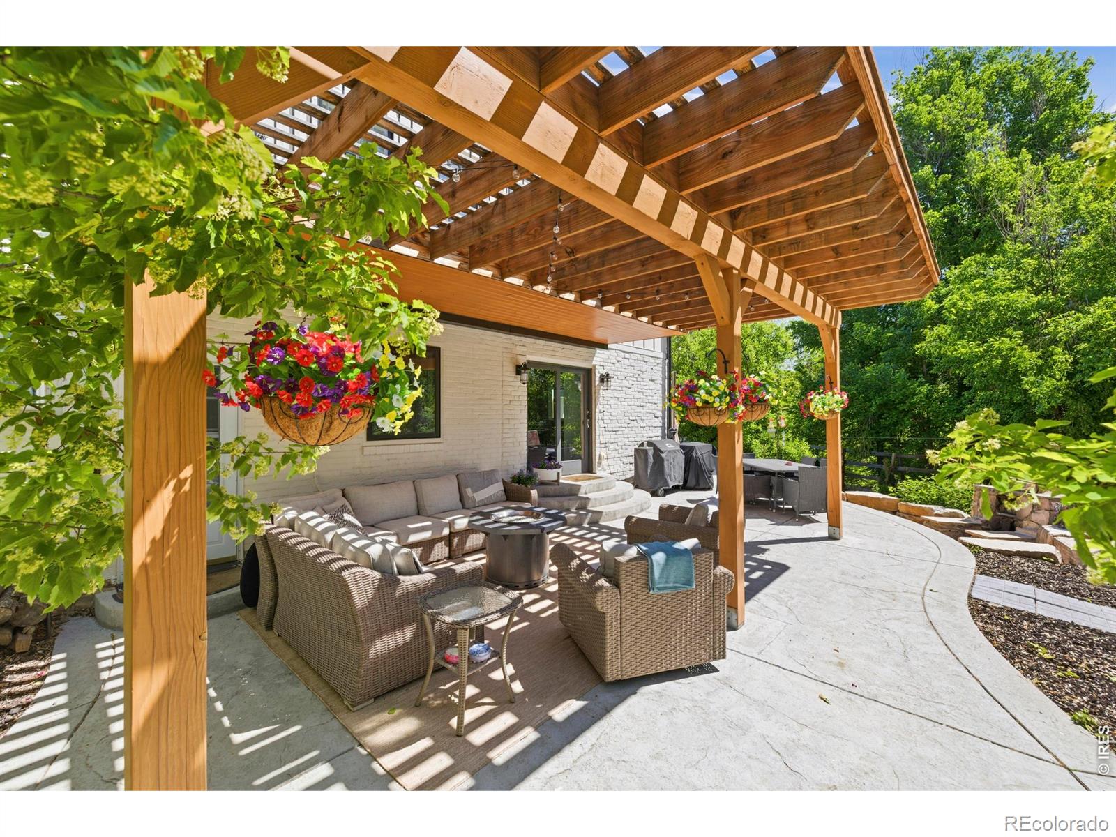 1505 W Prospect Road