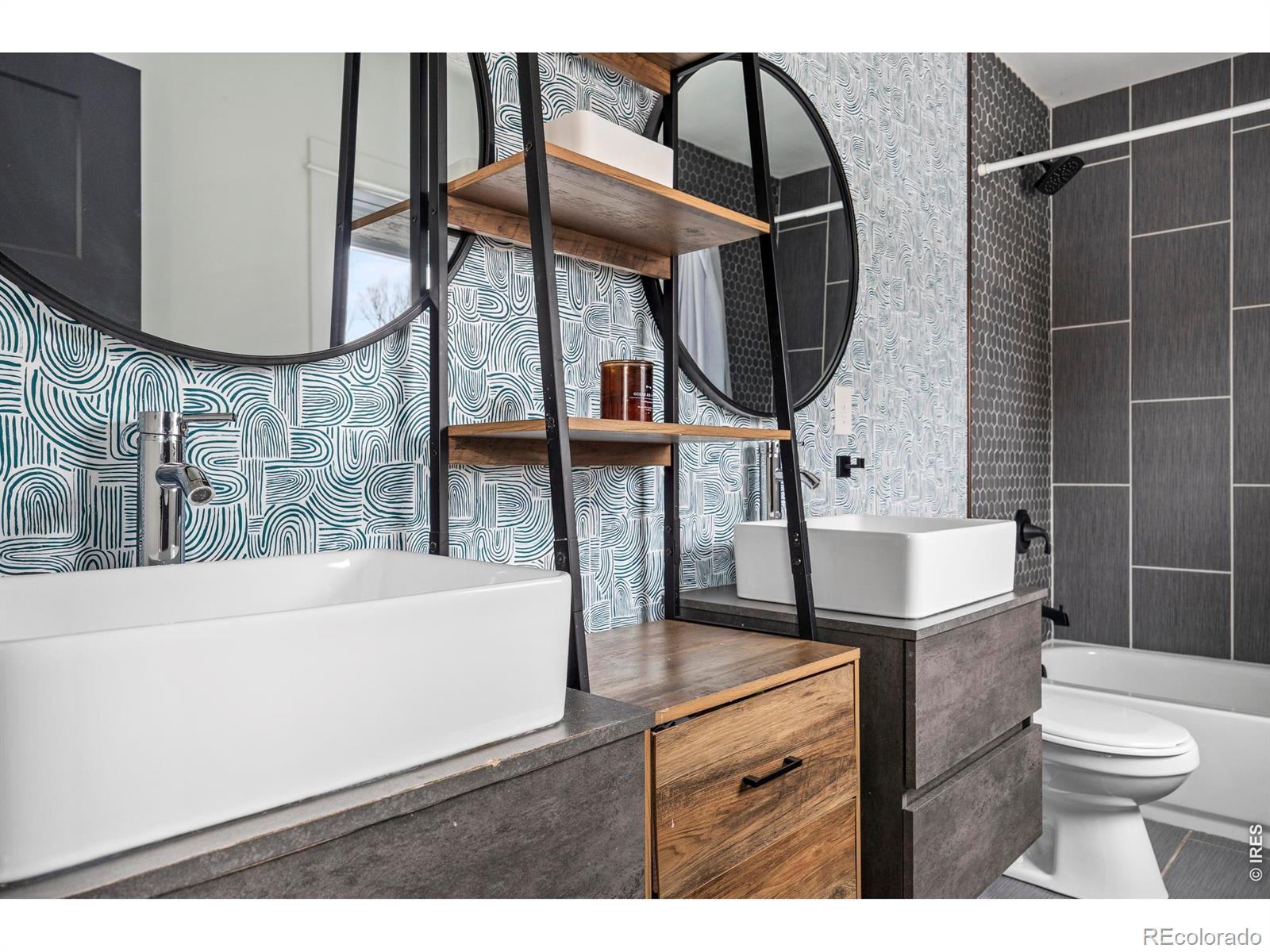 1505 W Prospect Road