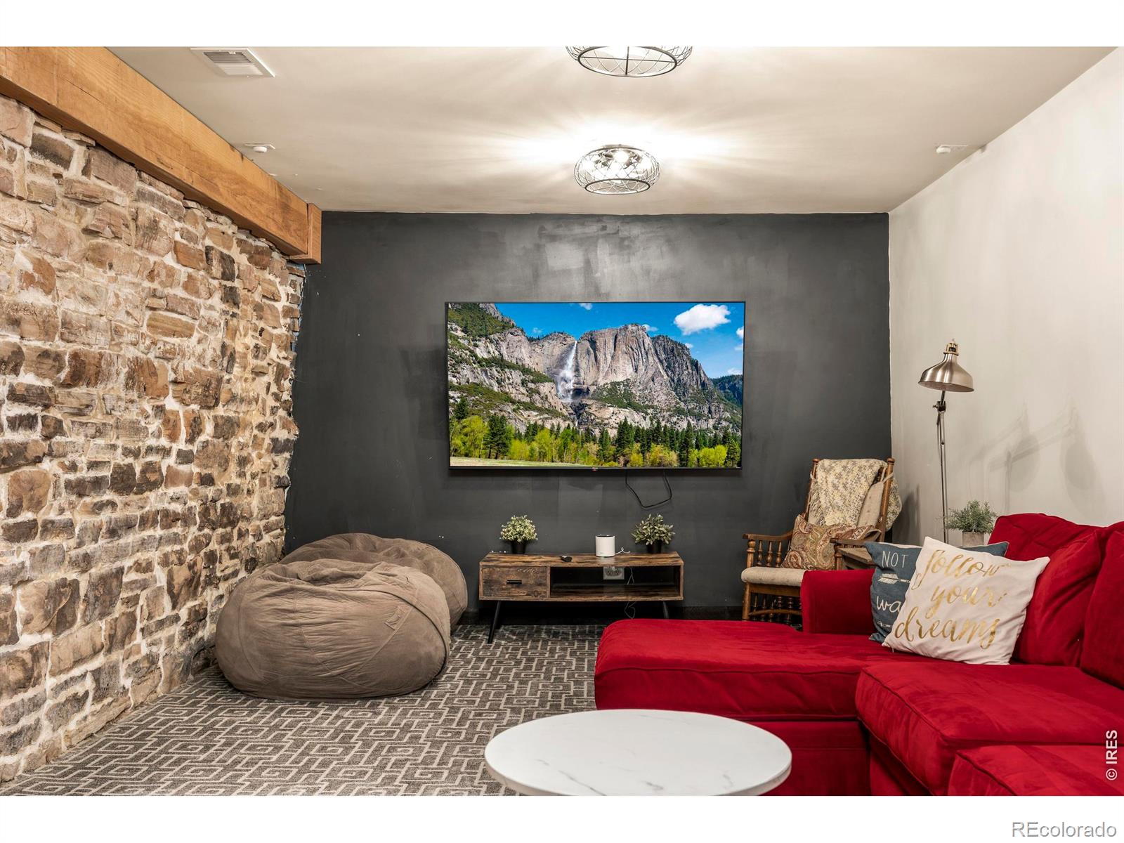 1505 W Prospect Road