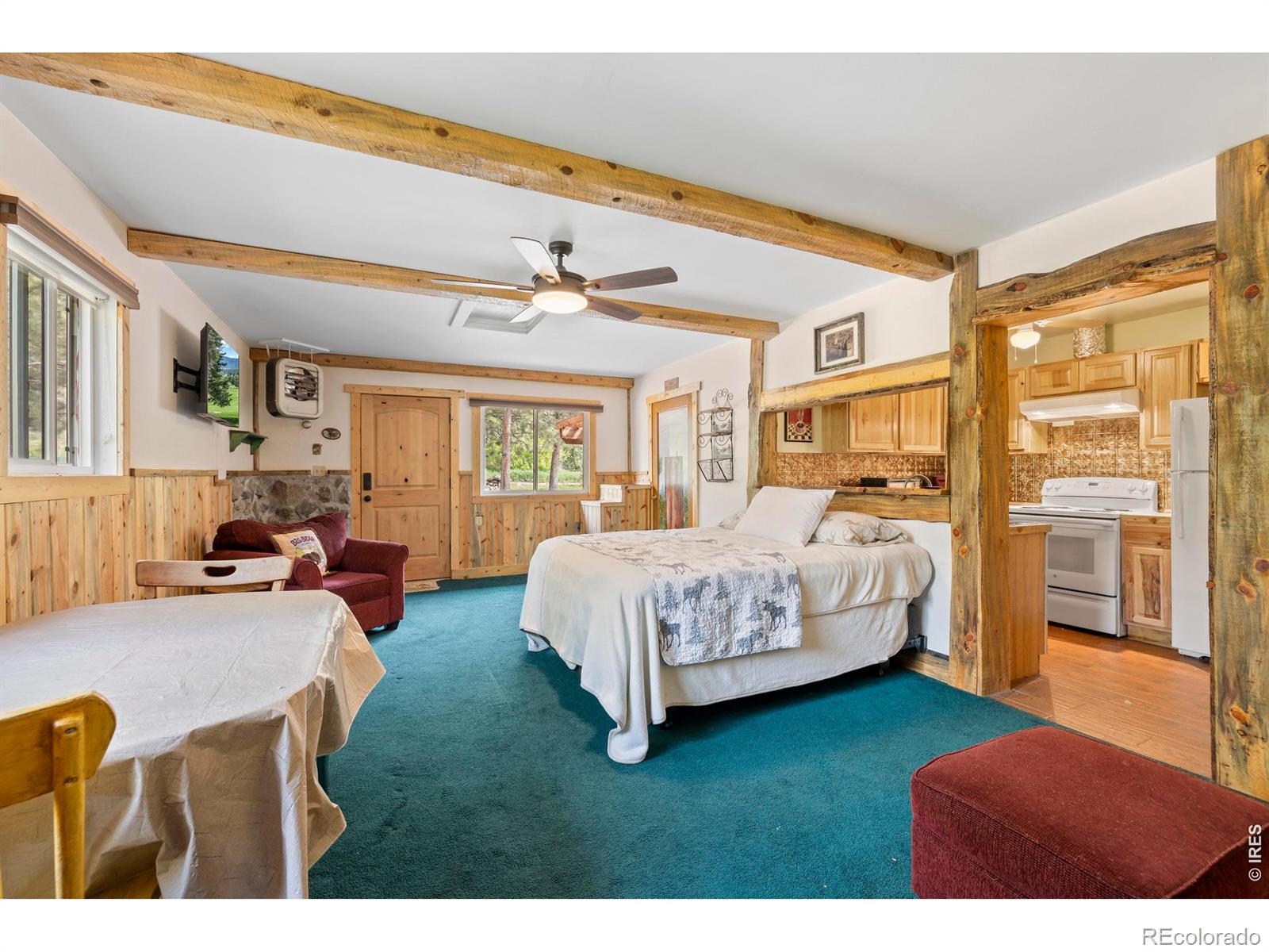 428 Rustic Road