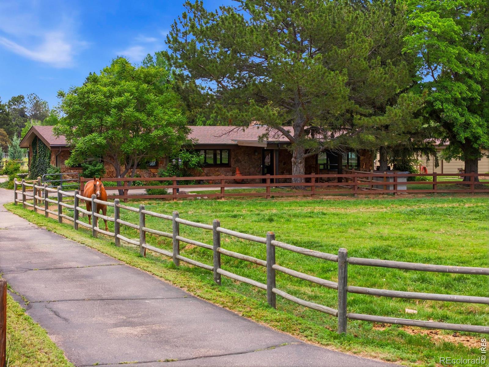 400 Ridgewood Court