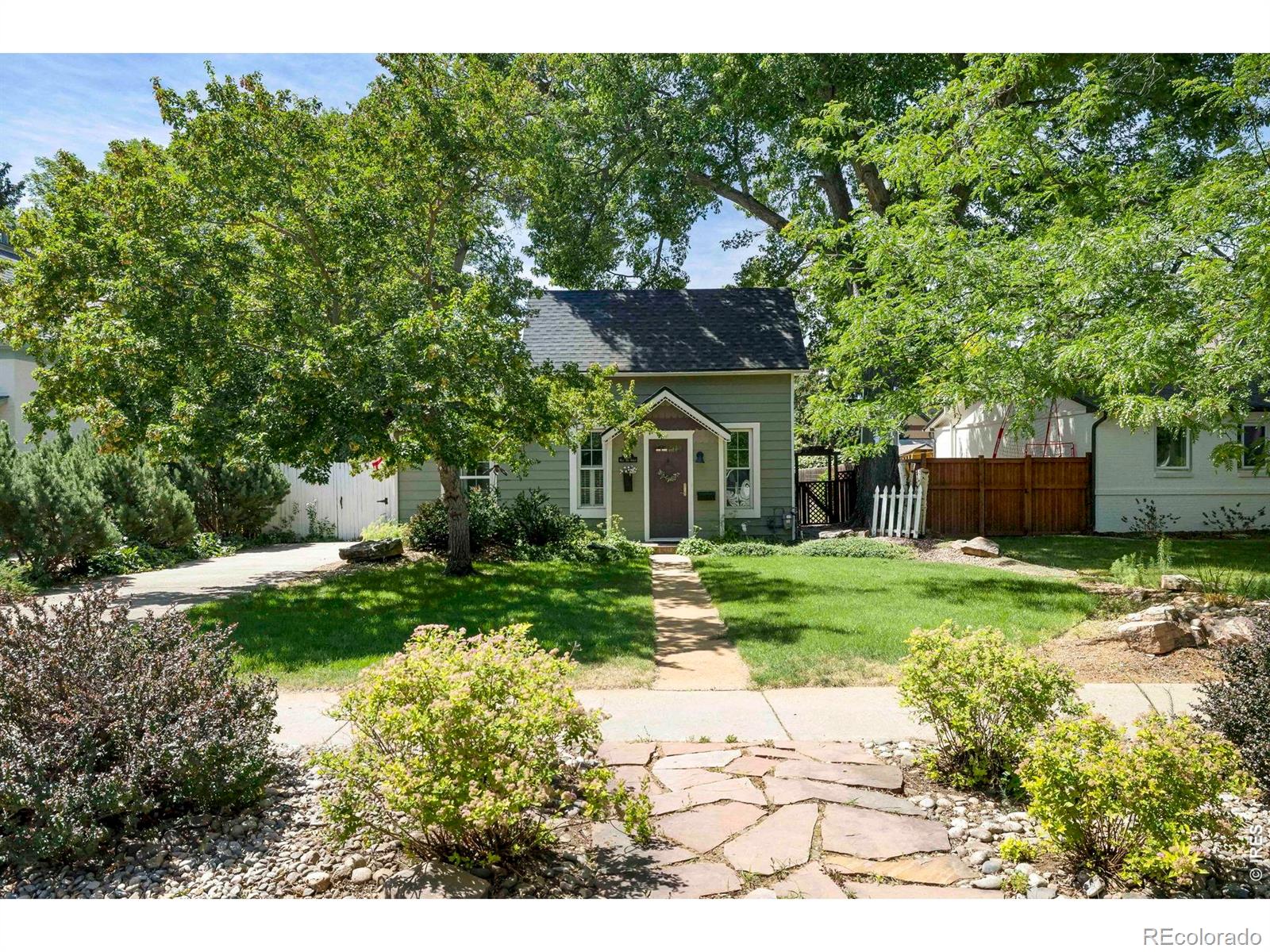 548 W 5th Street