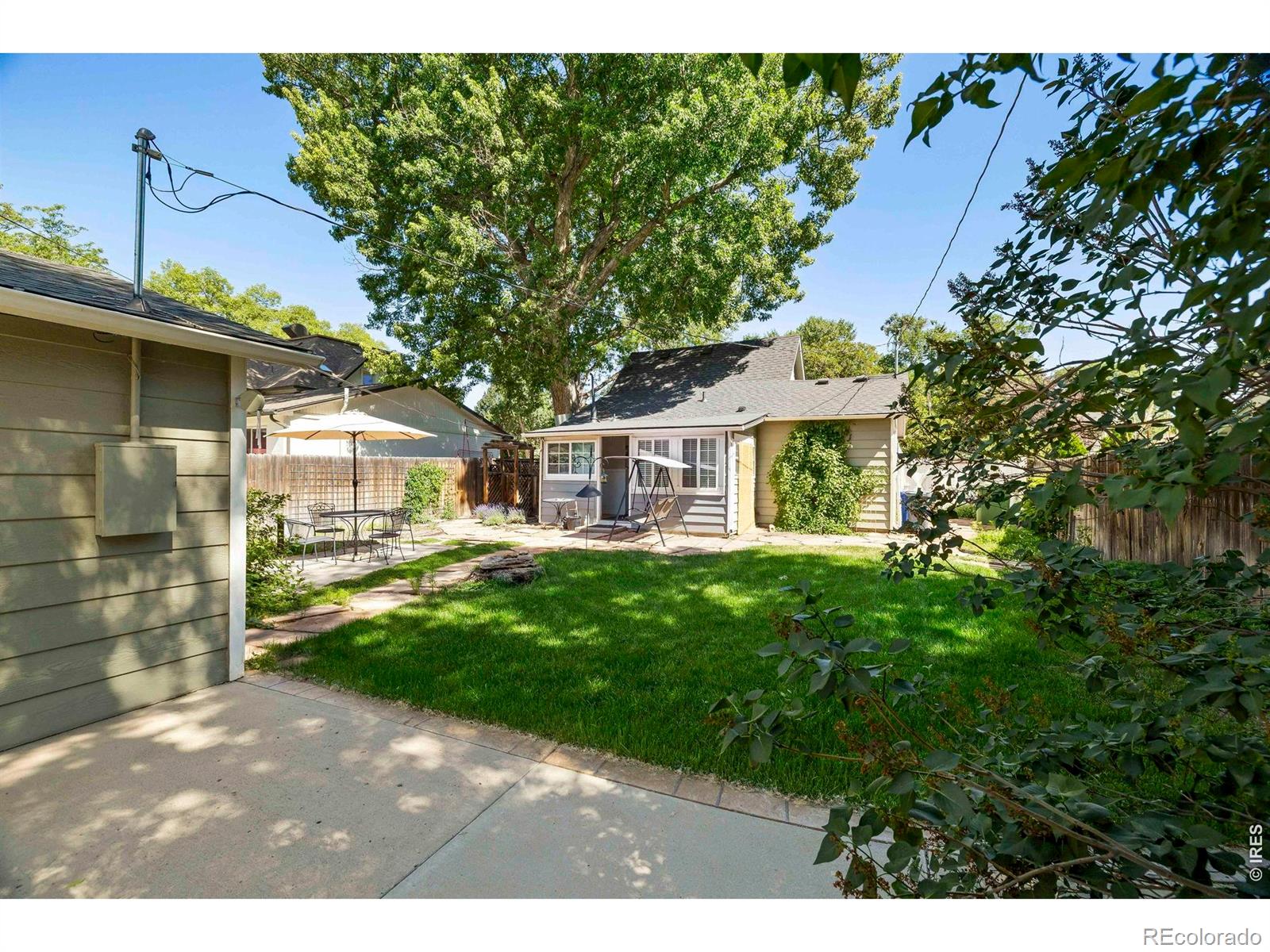 548 W 5th Street