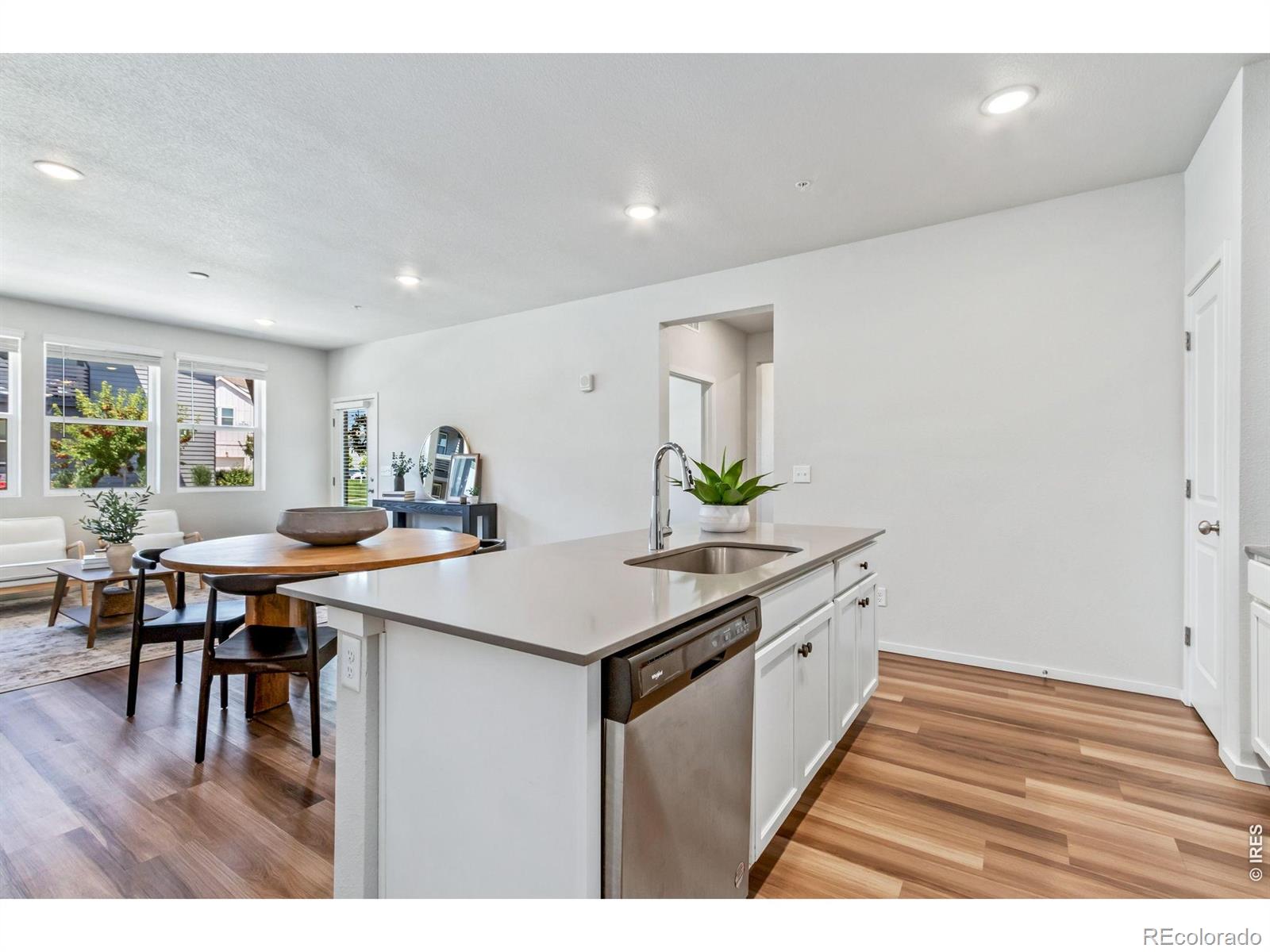 533 Vicot Way Unit: B