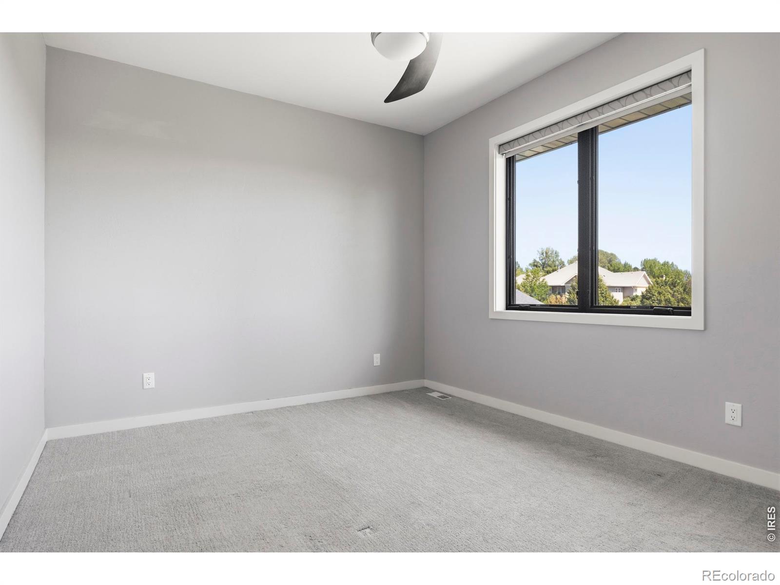 938 Signal Court