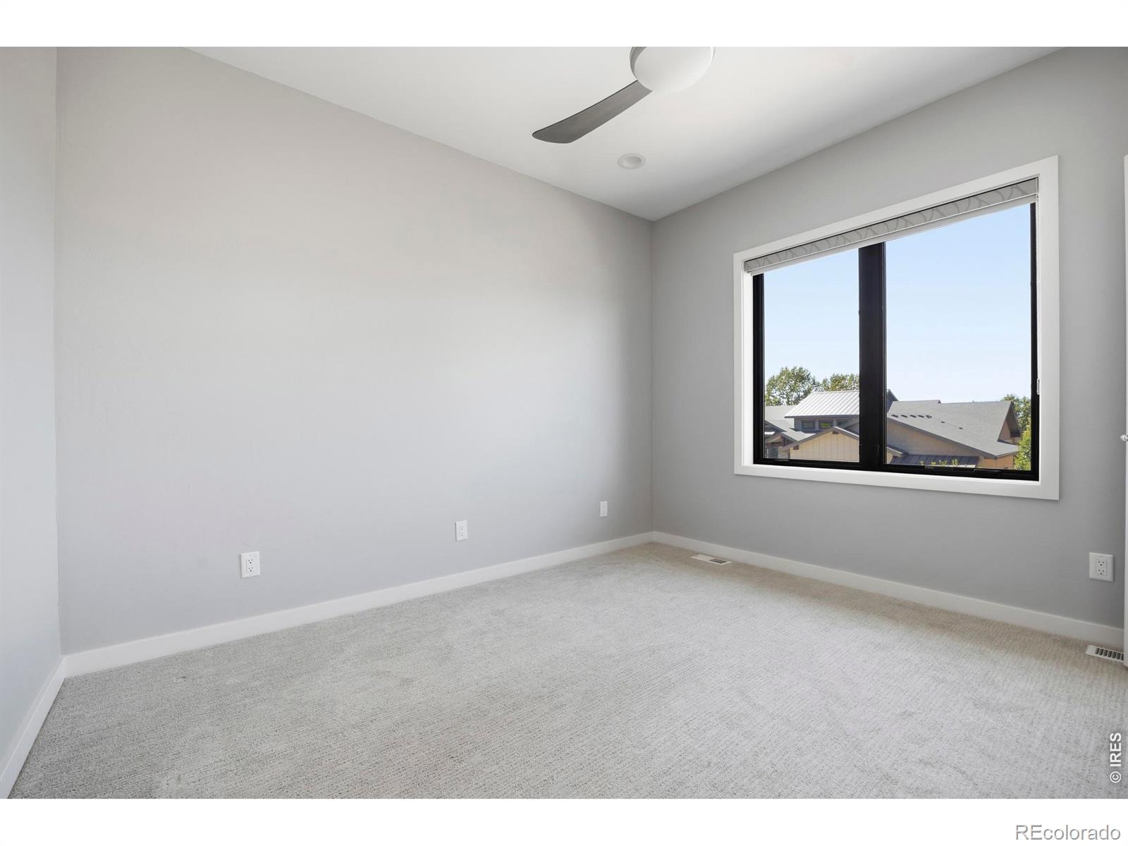 938 Signal Court