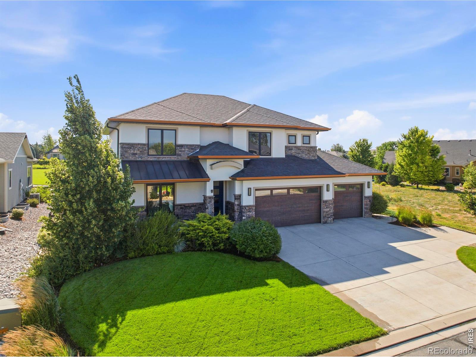938 Signal Court