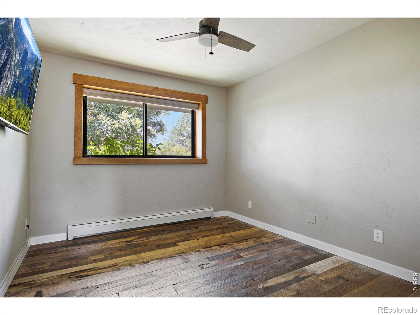 400 Ridgewood Court