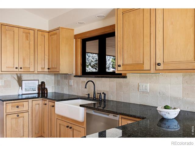 400 Ridgewood Court
