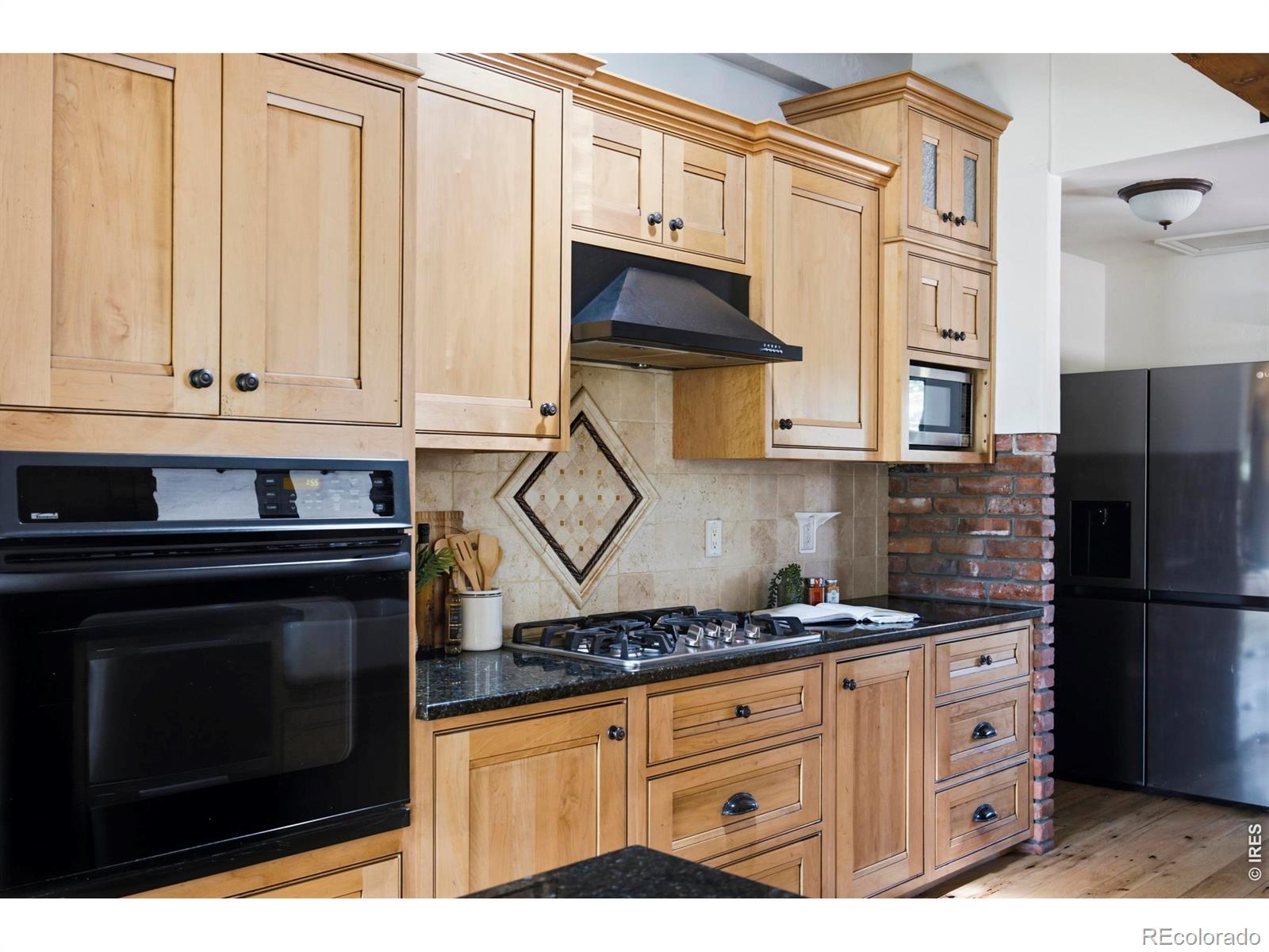 400 Ridgewood Court