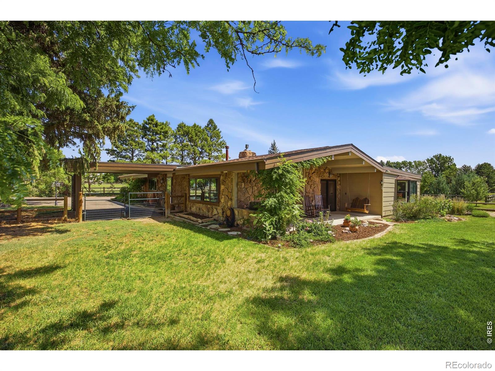 400 Ridgewood Court