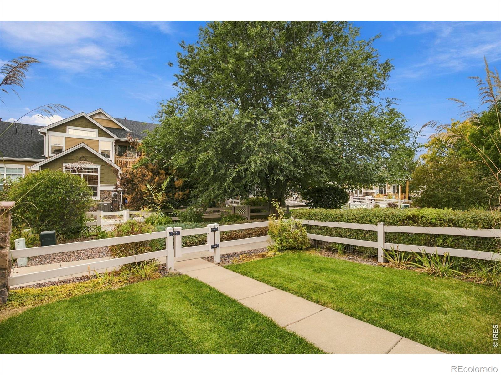 114 Bayside Circle