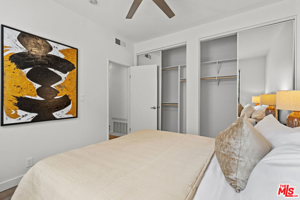 8110 Manitoba Street 106