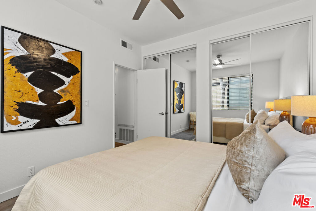 8110 Manitoba Street 106