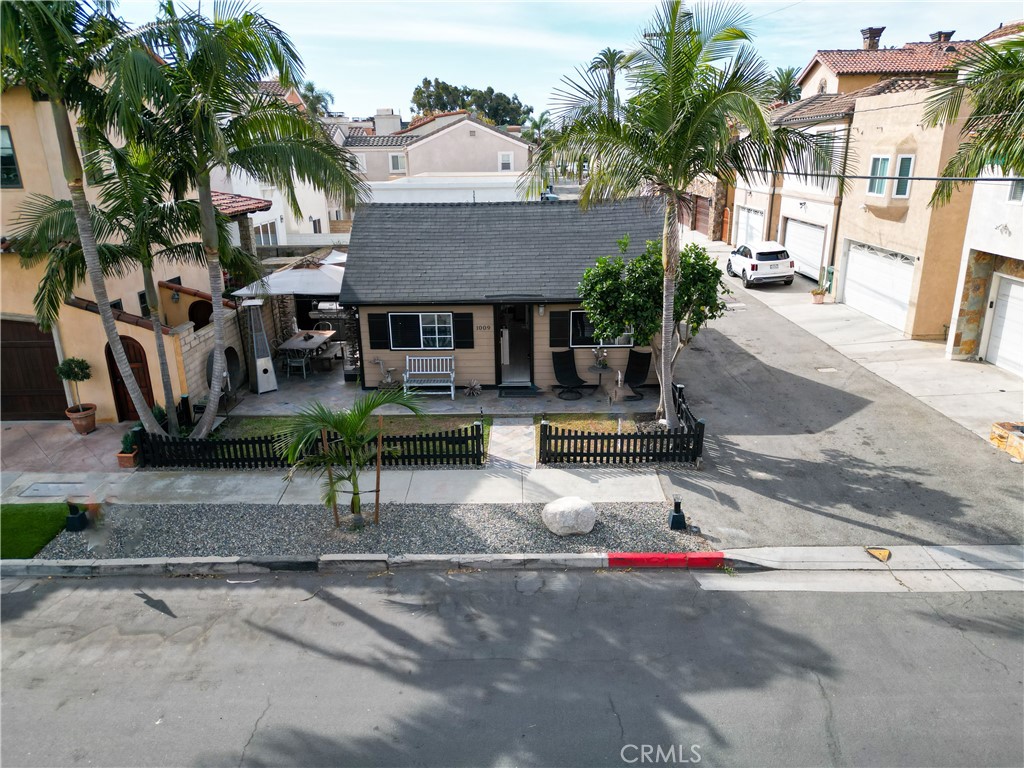 1009 Pecan Avenue