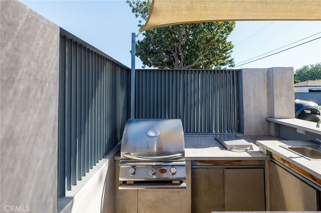 2905 Magnolia Avenue