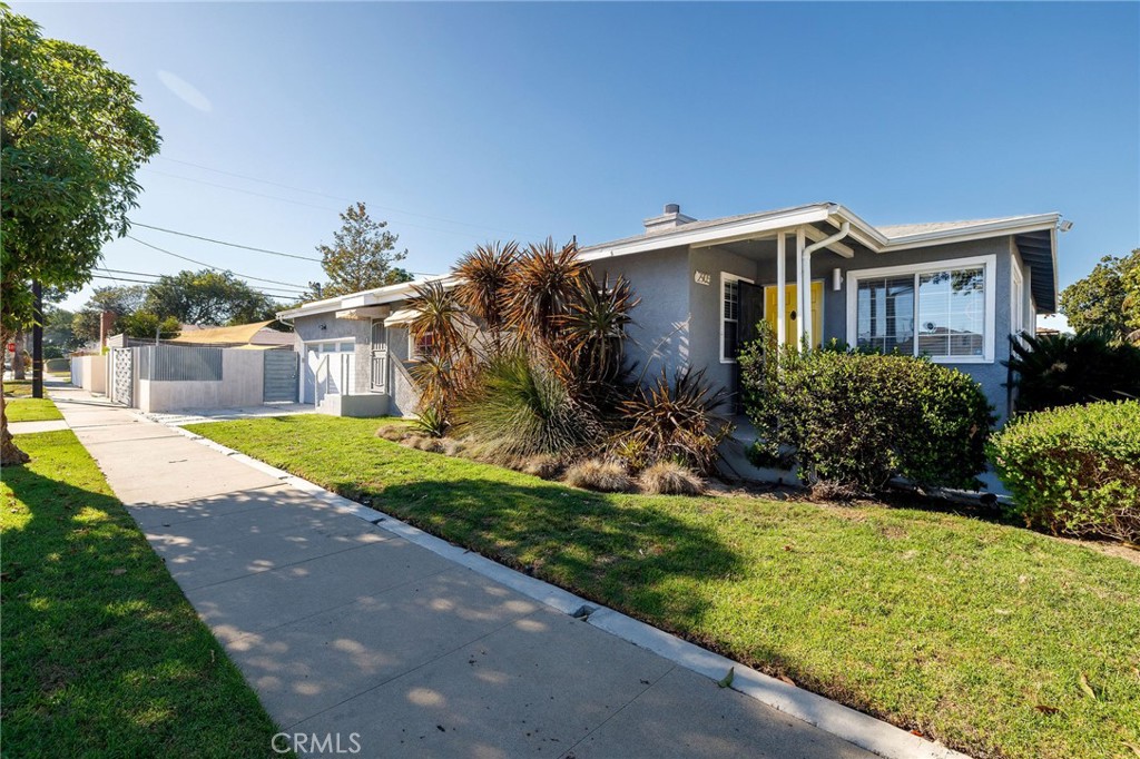 2905 Magnolia Avenue