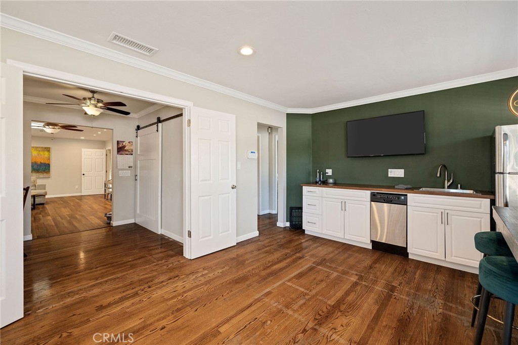 2905 Magnolia Avenue