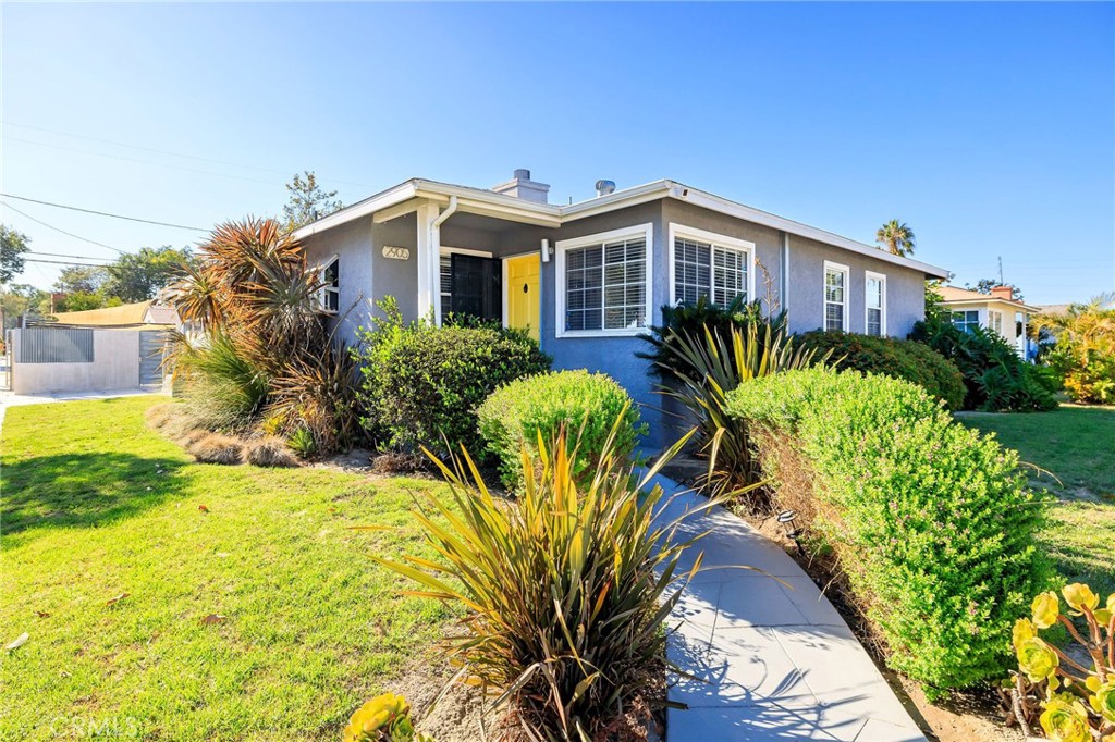 2905 Magnolia Avenue