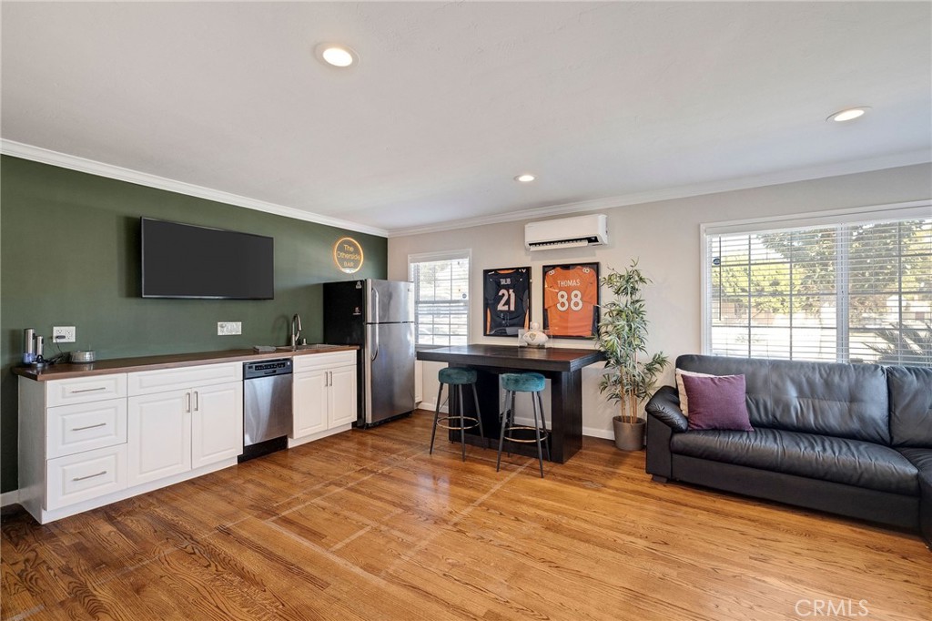 2905 Magnolia Avenue