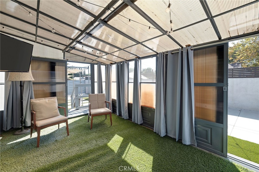 2905 Magnolia Avenue