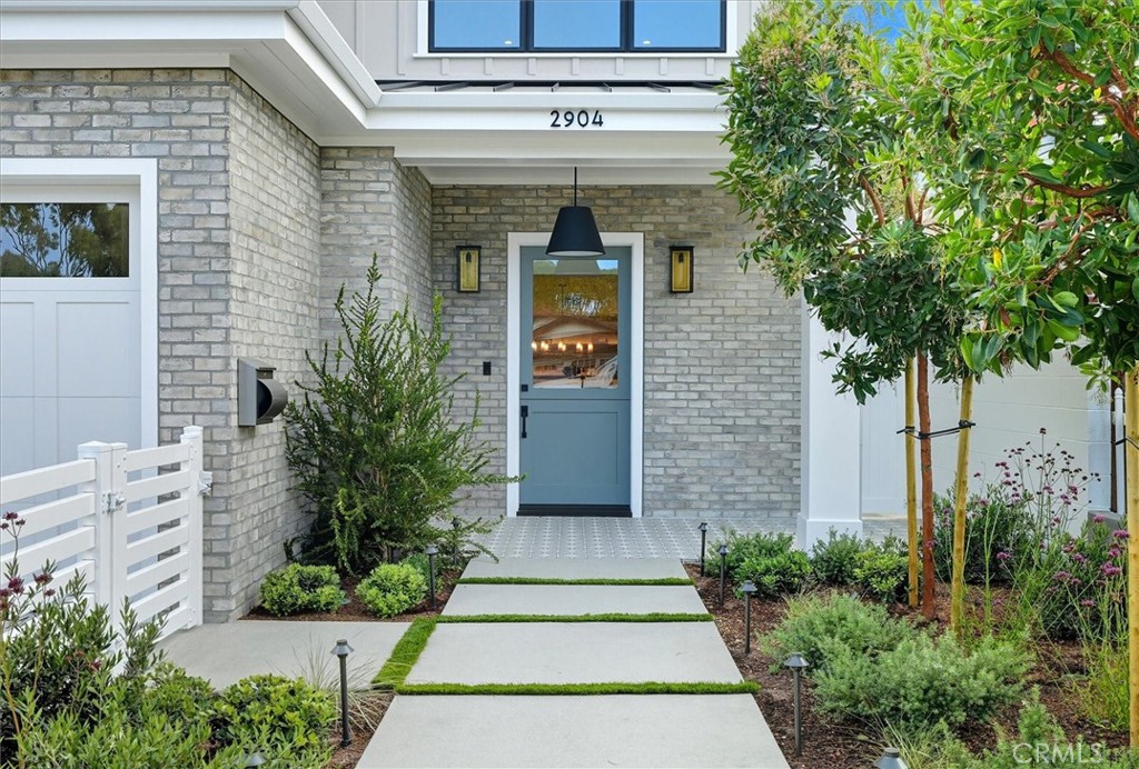 2904 Palm Avenue