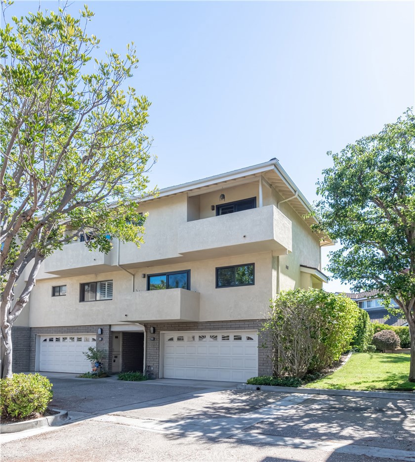 12 Grenada Court