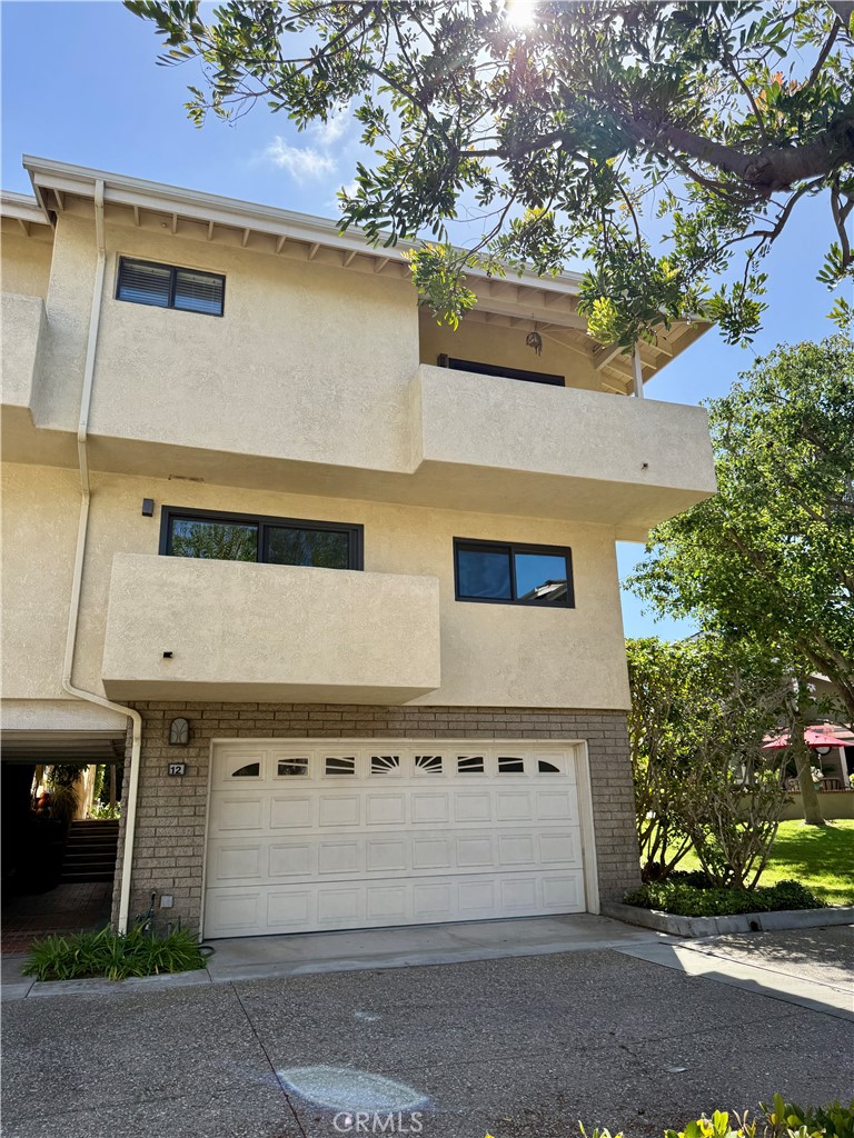 12 Grenada Court