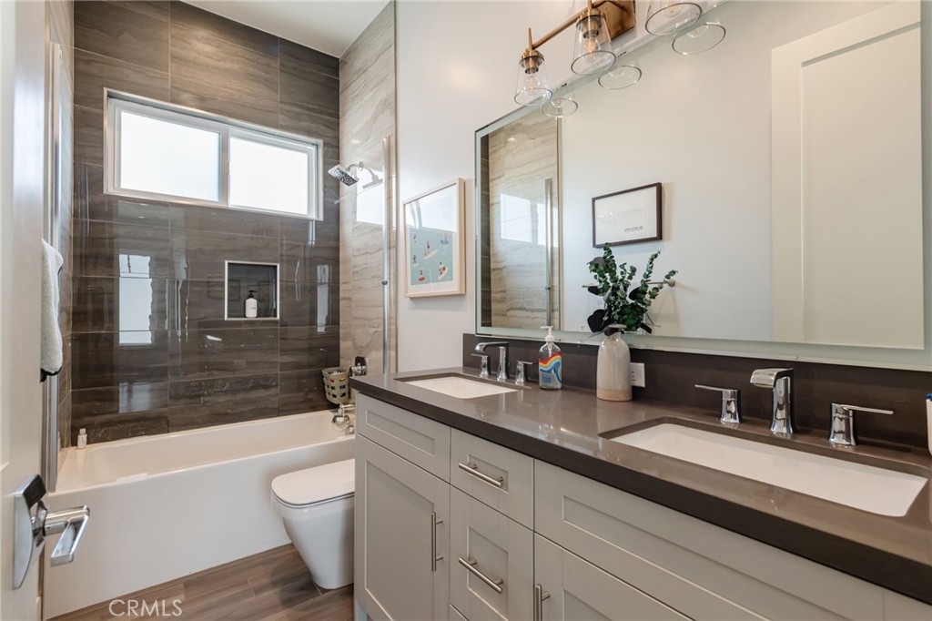 1917 Farrell Avenue A