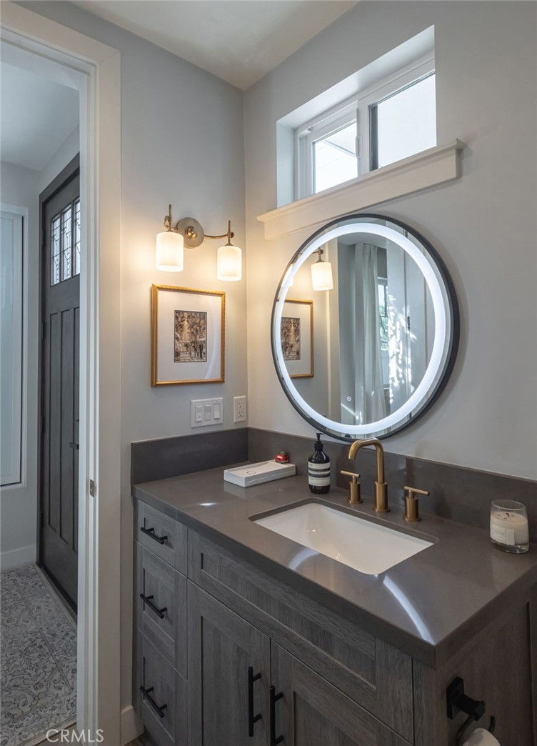 1917 Farrell Avenue A