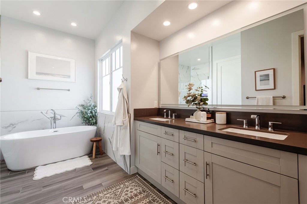 1917 Farrell Avenue A