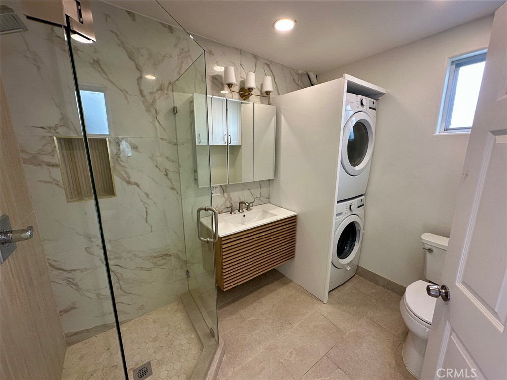 934 Manhattan Avenue