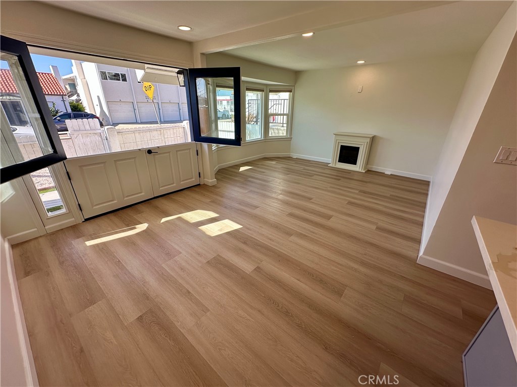 934 Manhattan Avenue