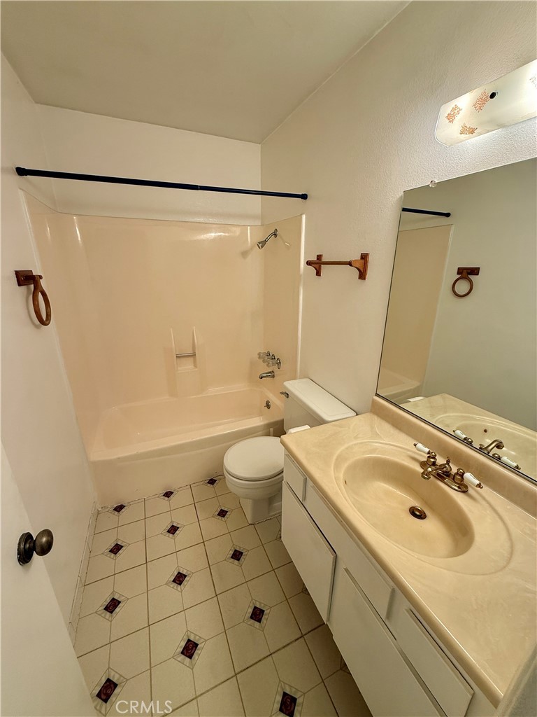 4727 W 147th Street #202