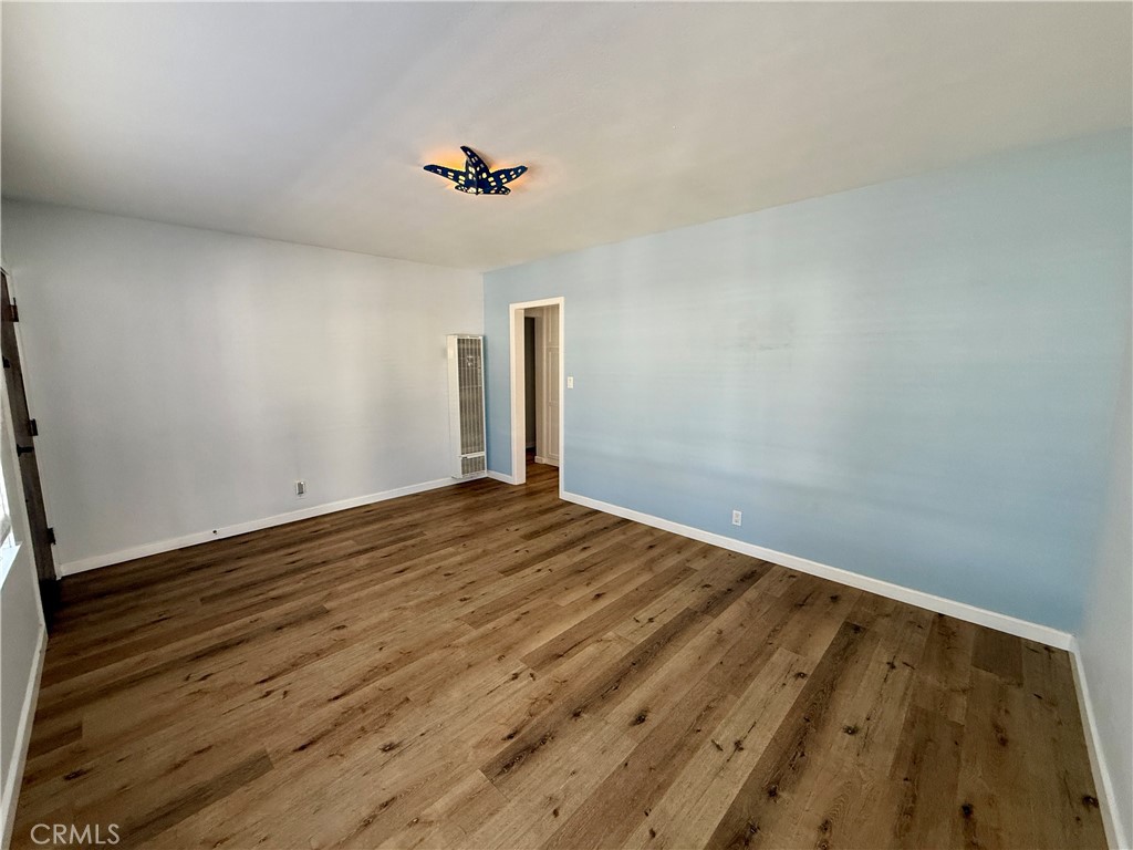 14621 Fonthill Avenue