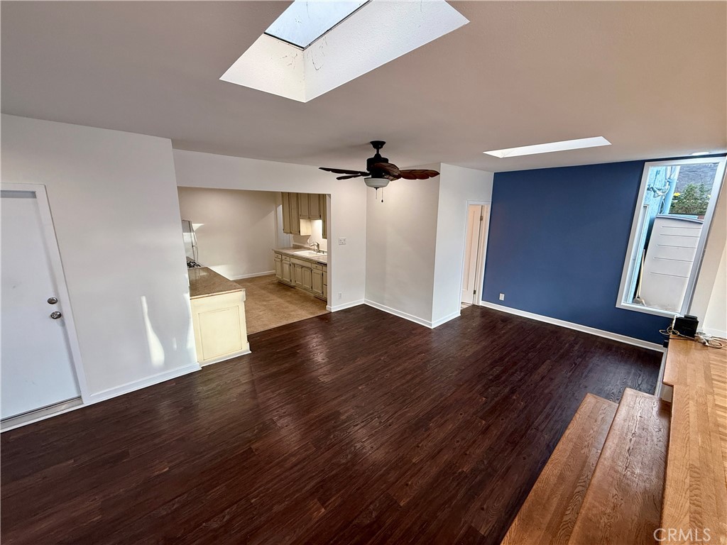 14621 Fonthill Avenue